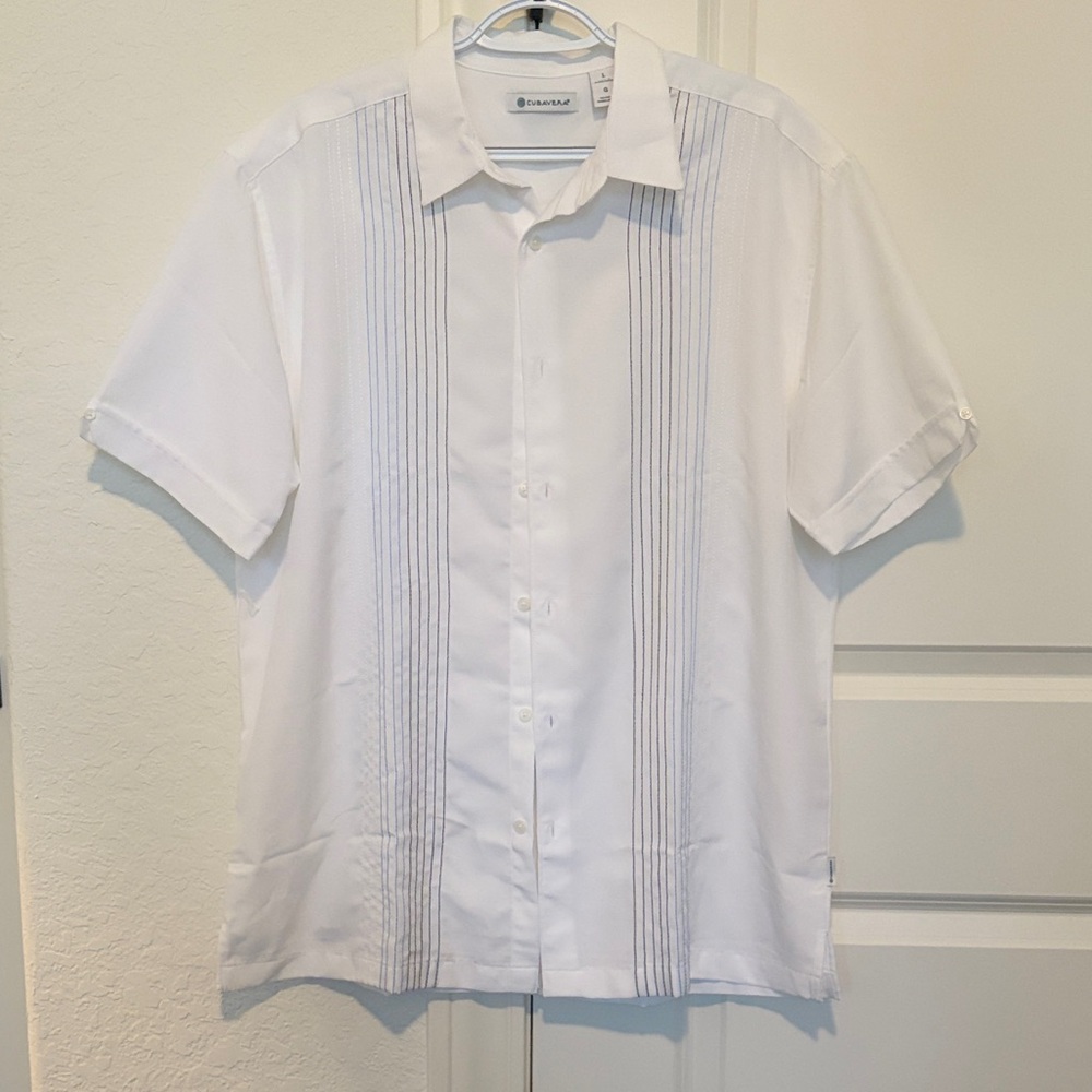 Never Worn! Men’s Cubavera White Short Sleeve Shirt